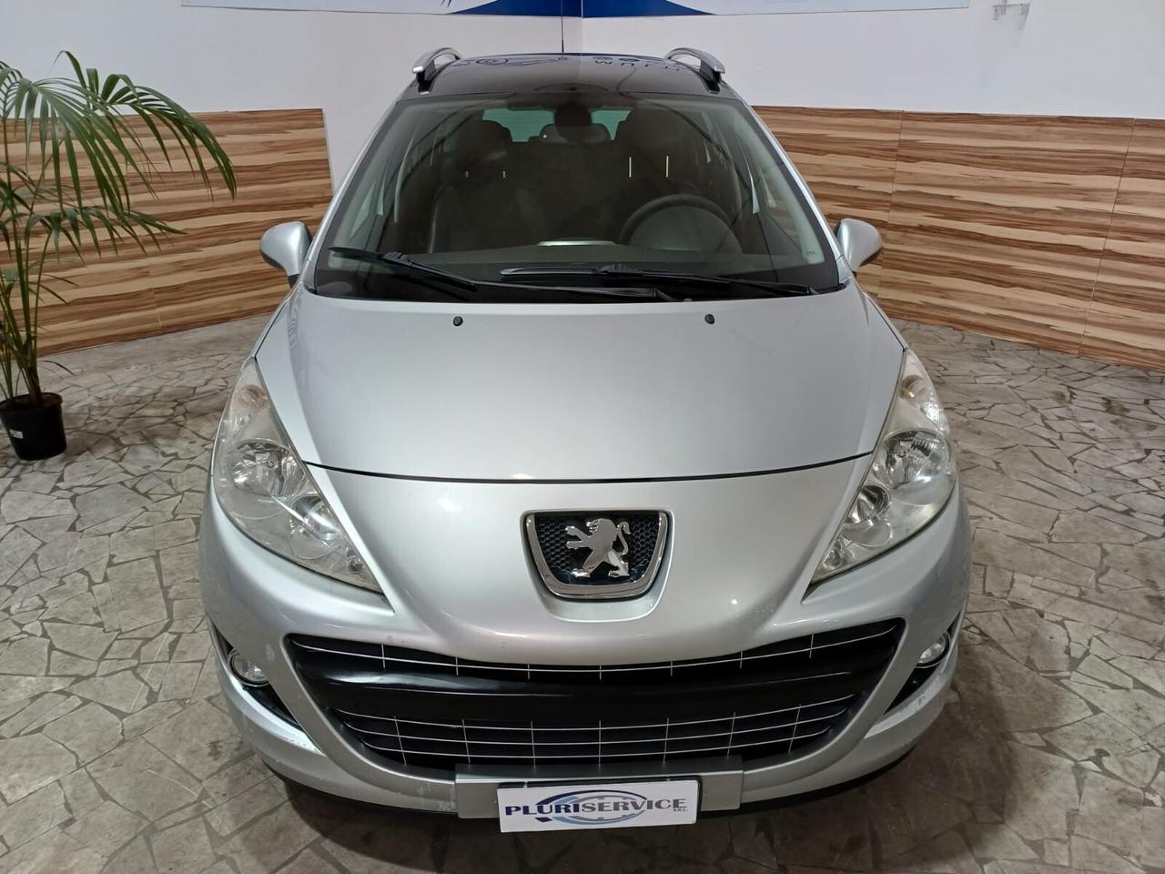 Peugeot 207 SW 1.6 HDi TETTO PANORAMICO - 2012