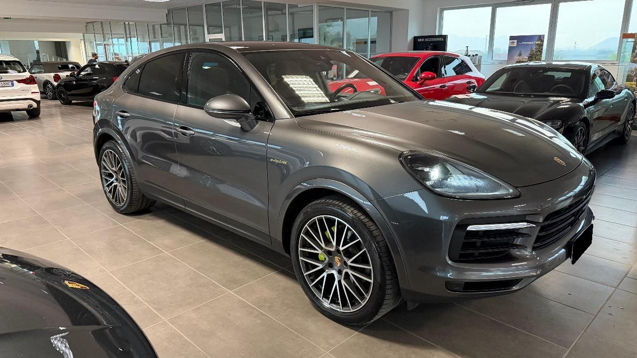 Porsche Cayenne Coupe 3.0 e-hybrid 5p.ti tiptronic
