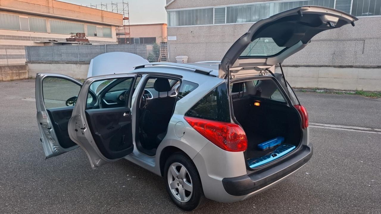 Peugeot 207 1.4 SW SOLAMENTE 65.000 KM