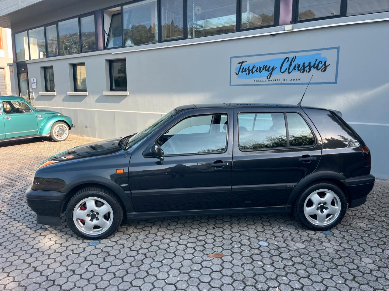 Volkswagen Golf 2.0 16V cat 5 porte GTI
