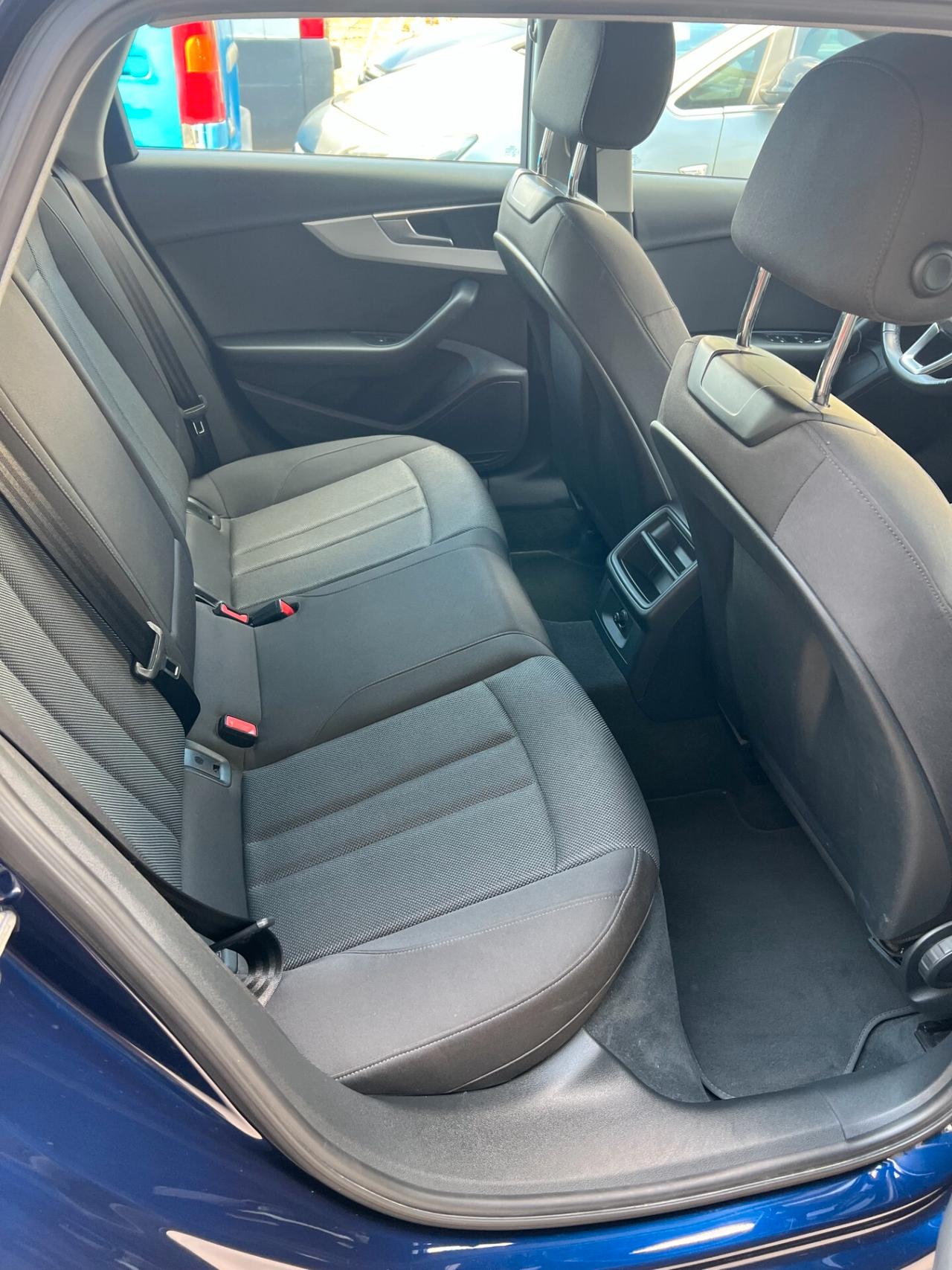 Audi A4 Avant 35 TDI/163 CV S tronic Business