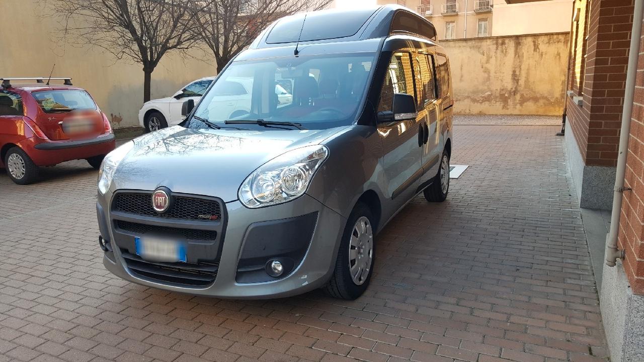 Fiat Doblo trasporto disabili pedana