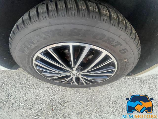 VOLKSWAGEN Touran 2.0 TDI 150 CV 7 posti