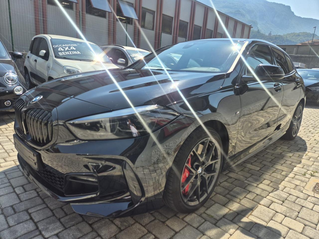 Bmw 118i 136 CV COLORVISION EDITION - CAMBIO AUTOMATICO