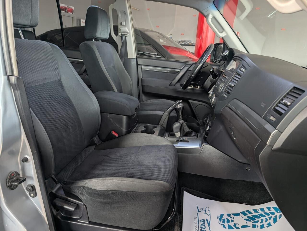 Mitsubishi Pajero 3.2 7 POSTI VERRICELLO