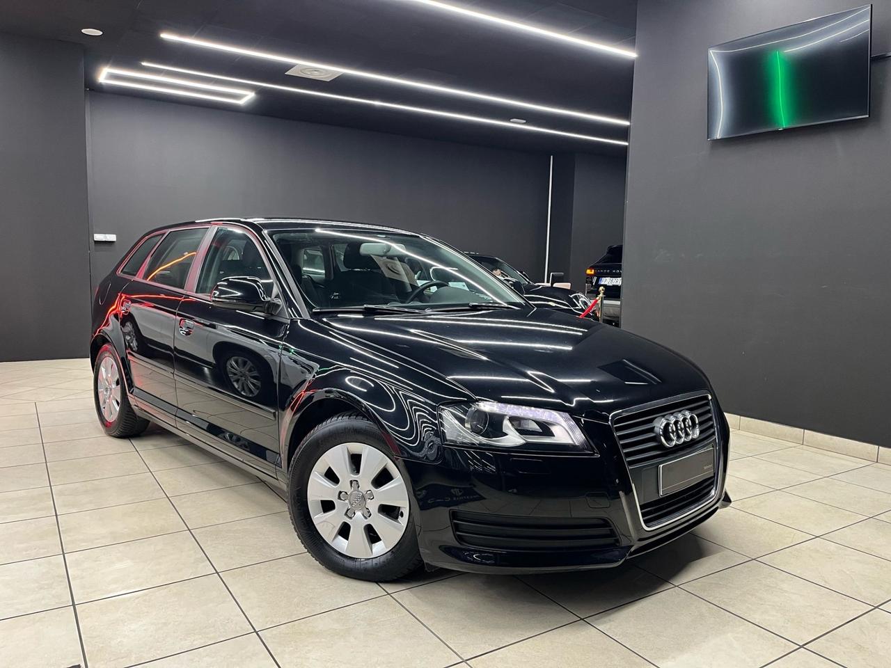 Audi A3 SPB 1.6 TDI 105 CV CR Attraction