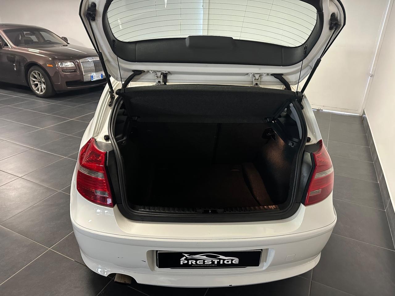 BMW 116D NEOPATENTATI 2.0 ATTIVA 116CV