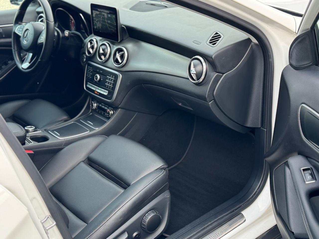 Mercedes-benz GLA 180 d Automatic Sport