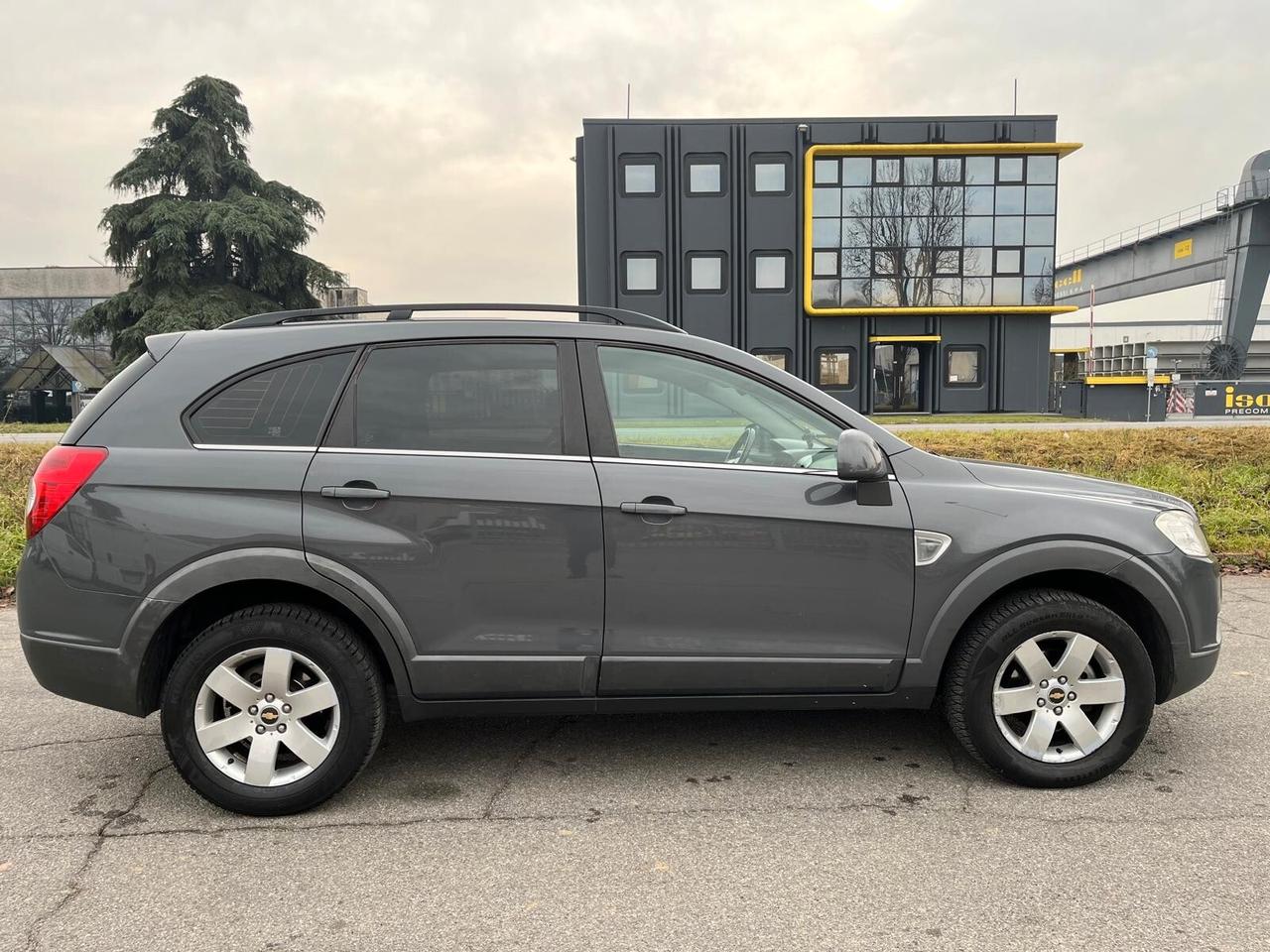 Chevrolet Captiva 2.0 VCDi ** 7 POSTI**