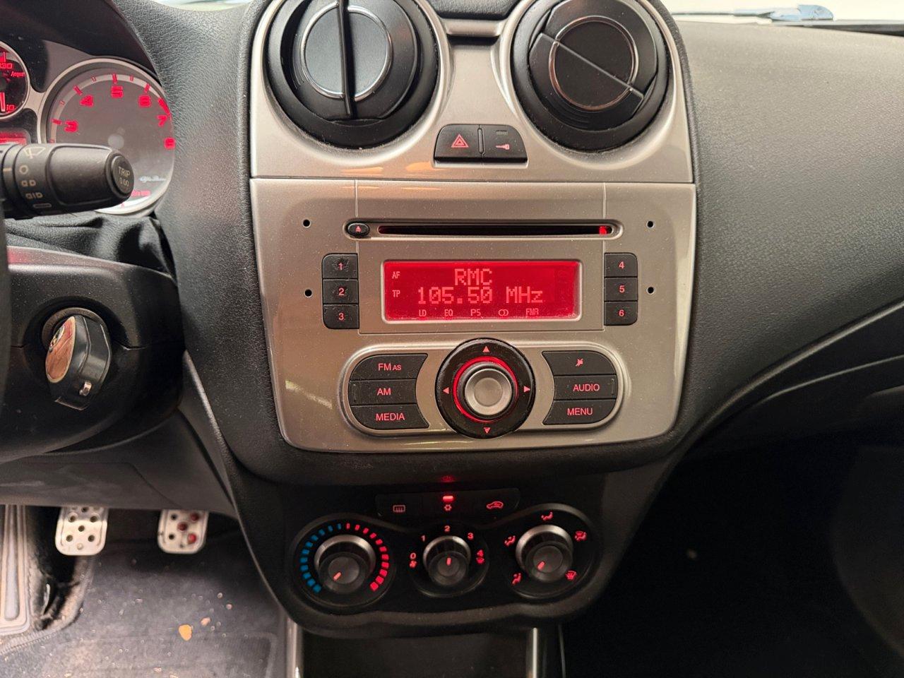 Alfa Romeo MiTo 1.4 tb Distinctive 155cv