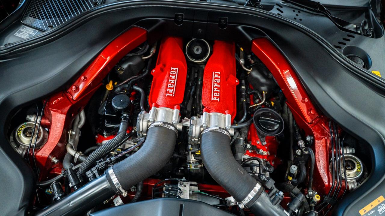 Ferrari Roma 3.9 F1 DCT TOTAL CARBON DISPLAY PASSEGERO SCARICHI IVA ESPOSTA / UNICO PROPRIETARIO S
