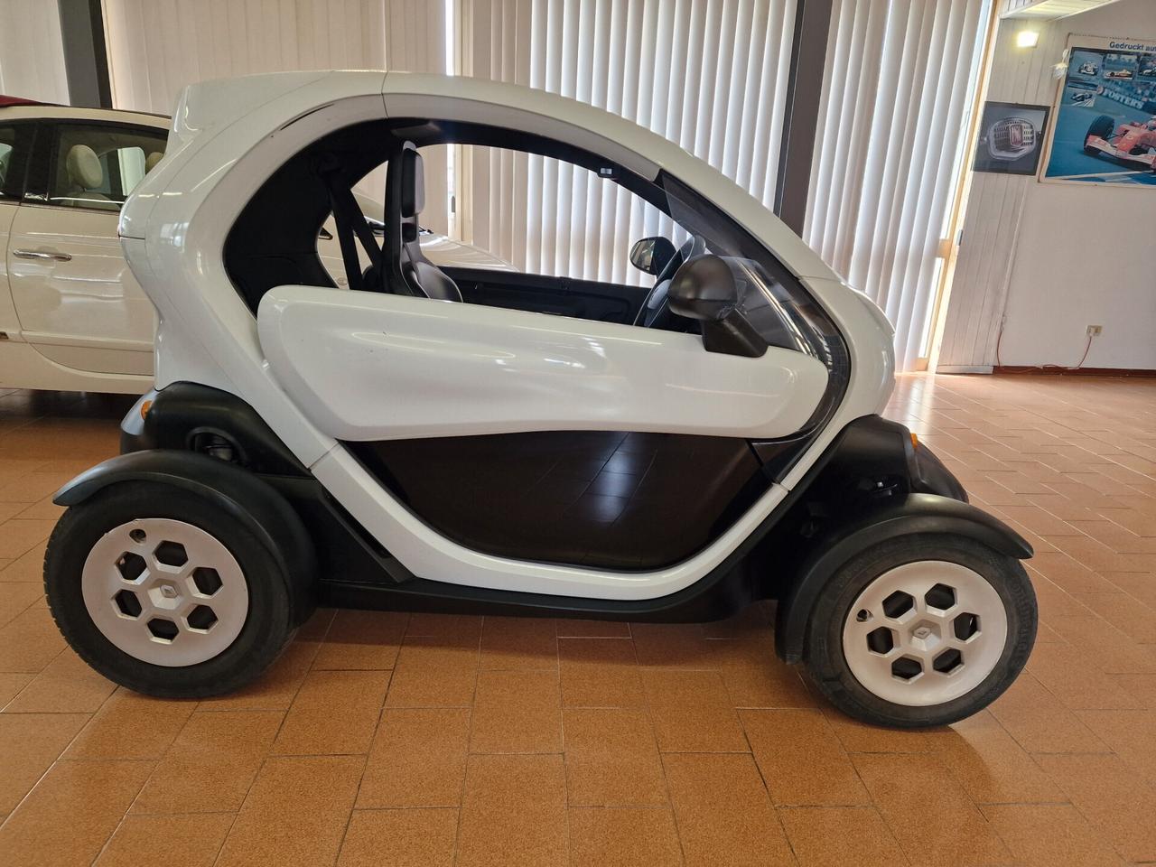 Renault Twizy 45