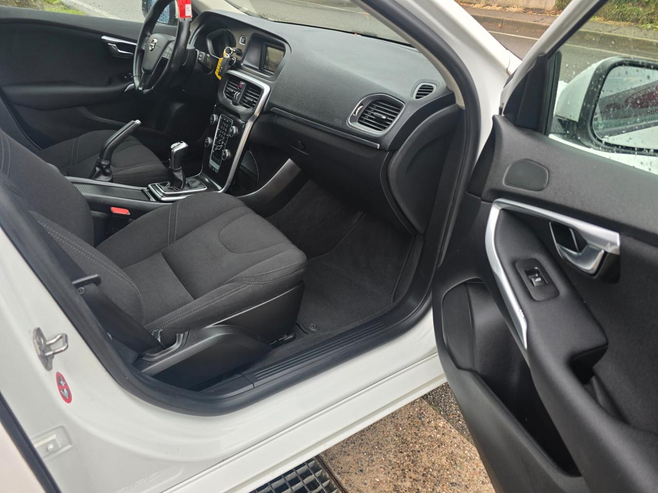 Volvo V40 D2