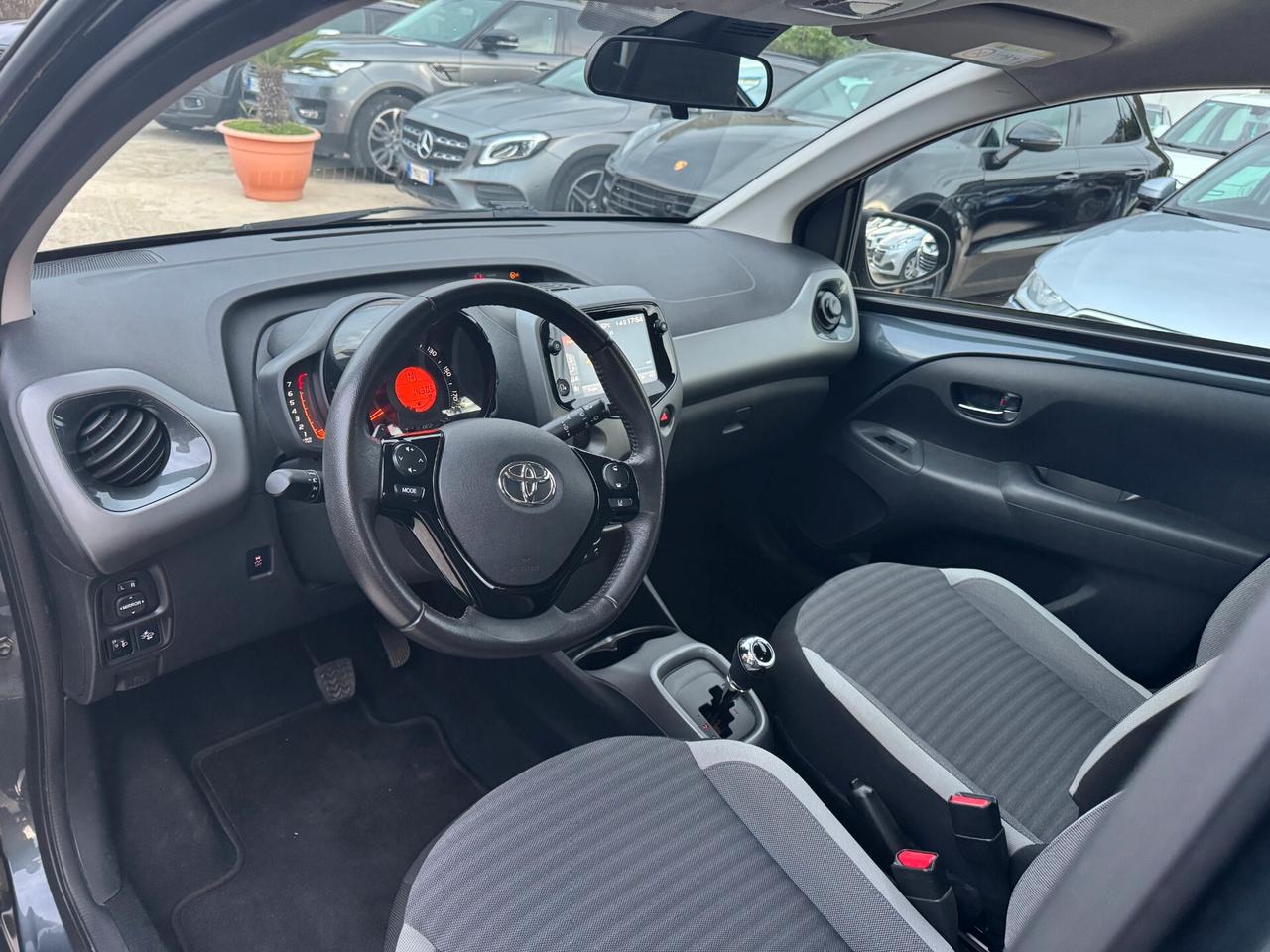 Toyota Aygo 1.0 VVT-i 69 CV CON 14000 KM