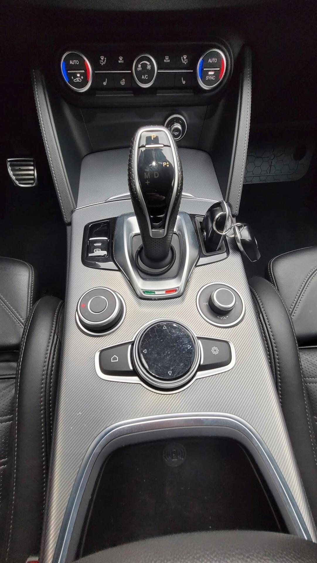Alfa Romeo Stelvio 2.2 Turbodiesel 210 CV AT8 Q4 Veloce