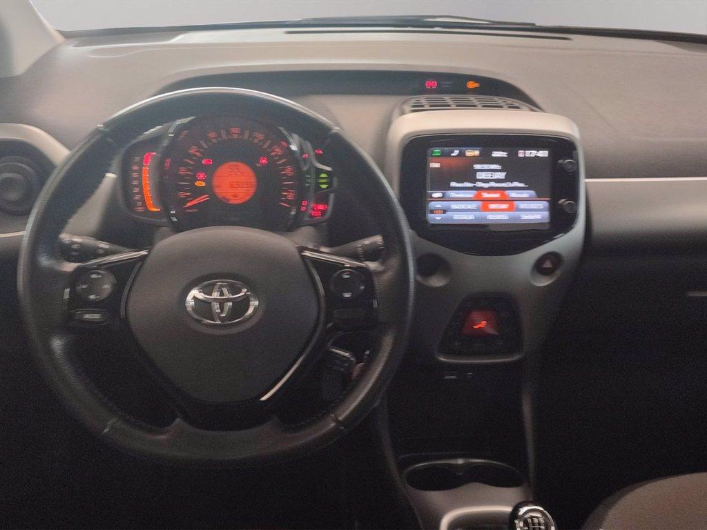 TOYOTA Aygo 5p 1.0 x-play my15 del 2017