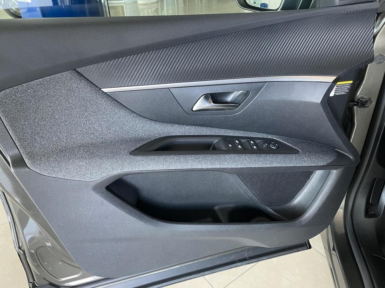 PEUGEOT 3008 Business Navi - BlueHDi 130cv EAT8