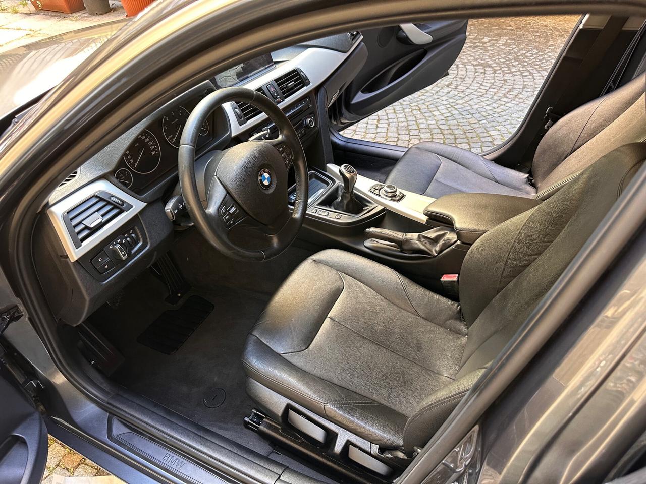 Bmw 318d Luxury *INTERNI in PELLE*