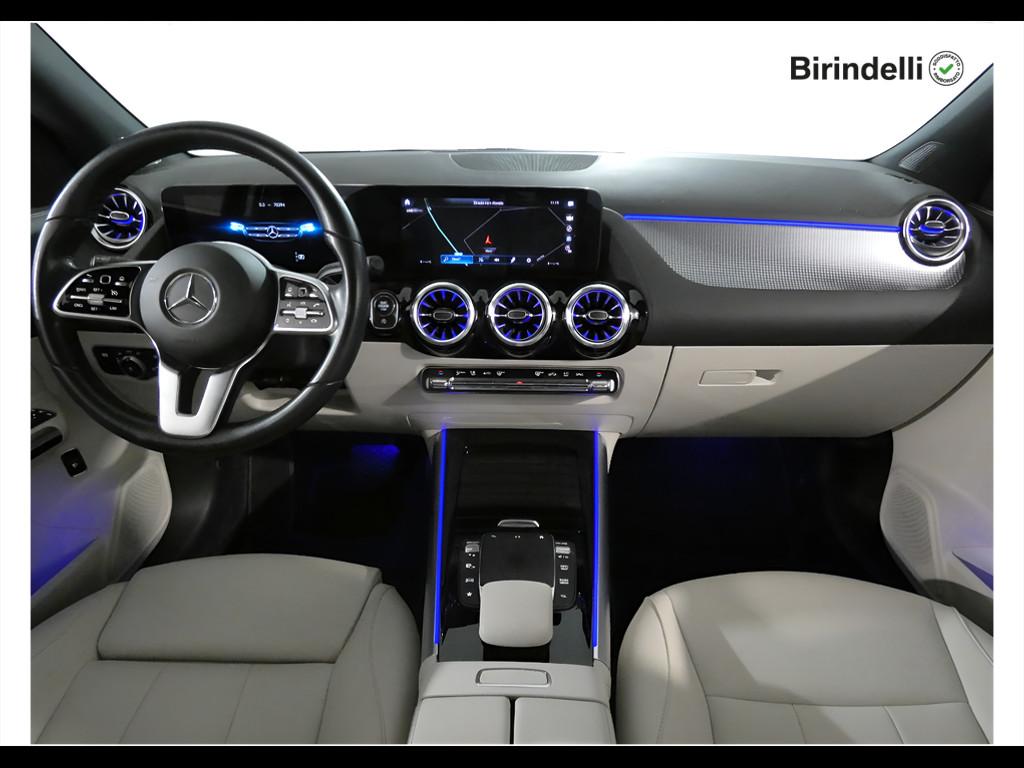 Mercedes-Benz GLA (H247) - GLA 200 d Automatic Sport