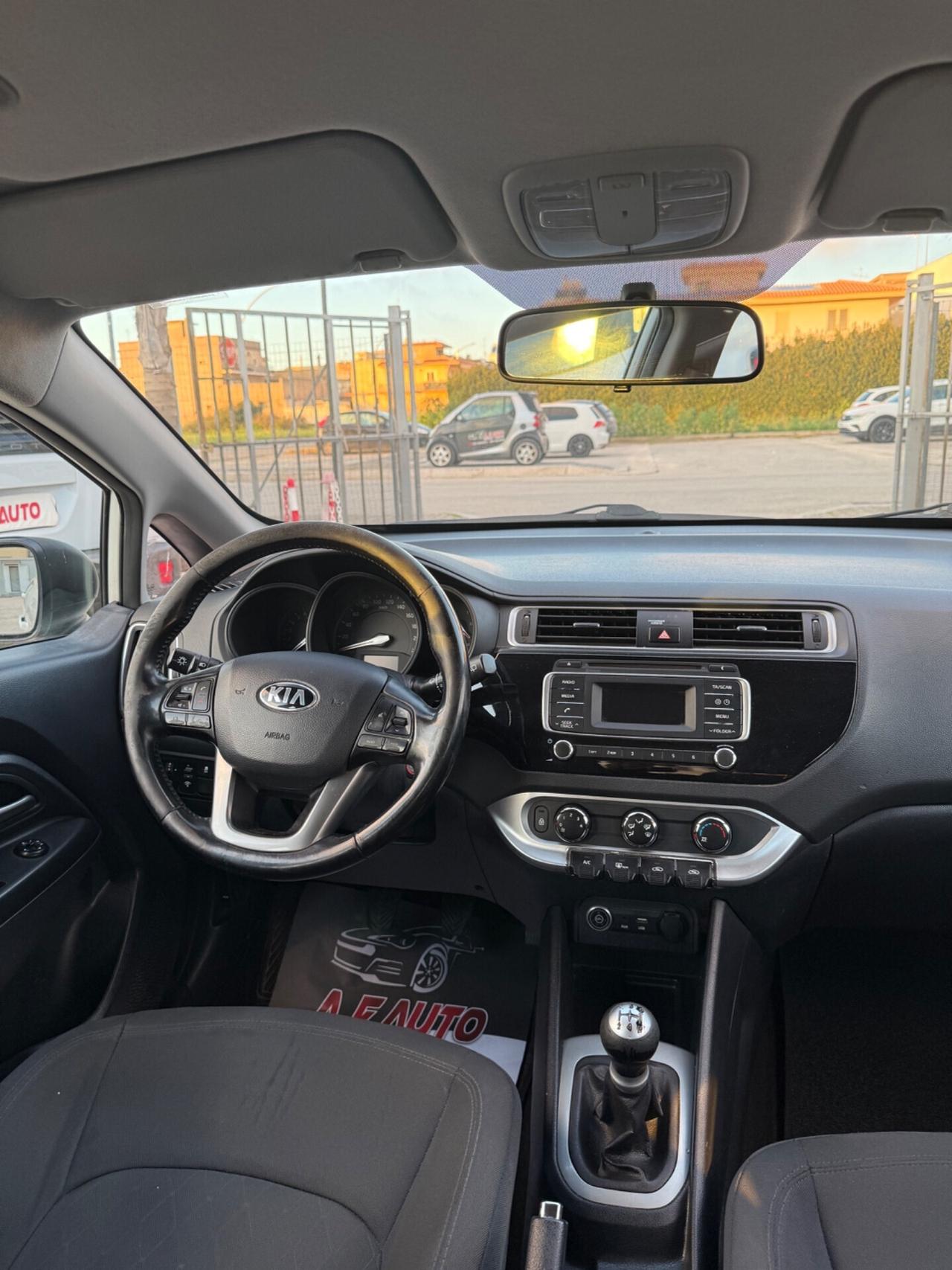 Kia Rio 1.2 CVVT 5p. Cool