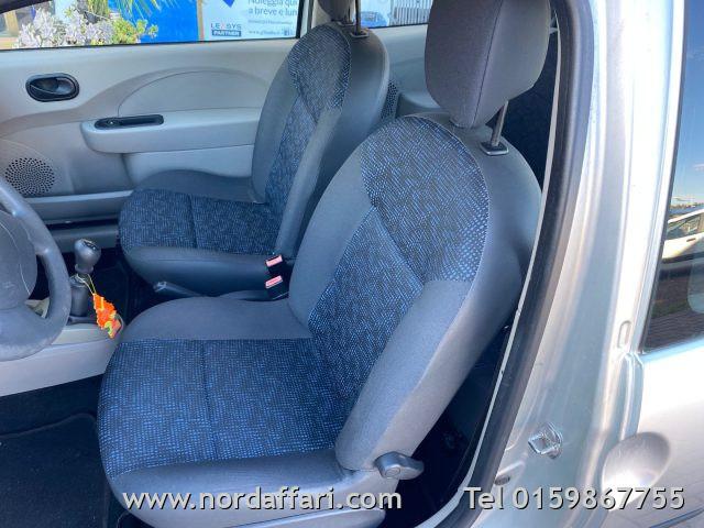 RENAULT Twingo 1.2 8V Le Iene NEOPATENTATI