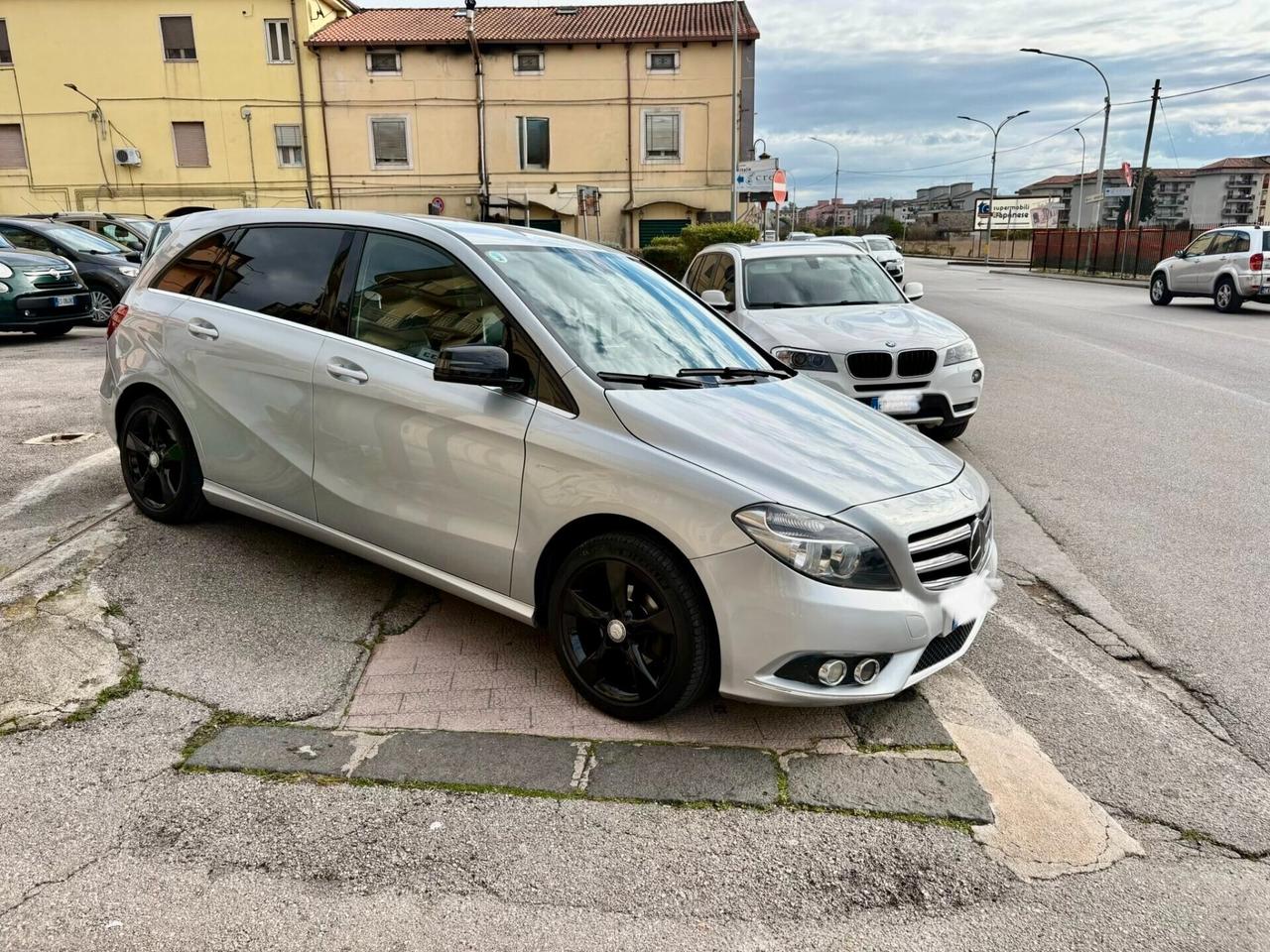 MERCEDES B 180 AUTOMATICA