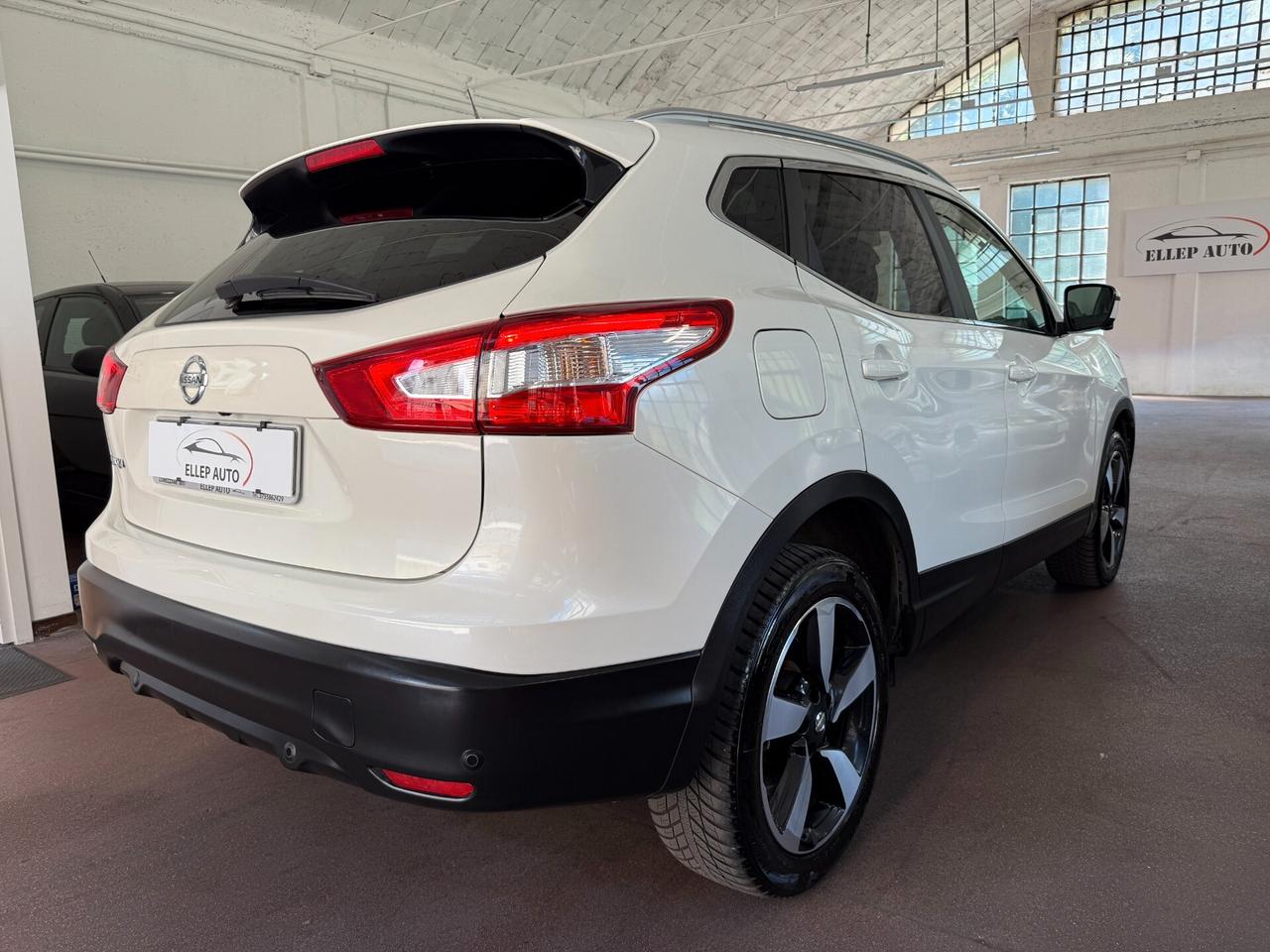 Nissan Qashqai 1.6 dCi 2WD TETTO - CAMERA 360°