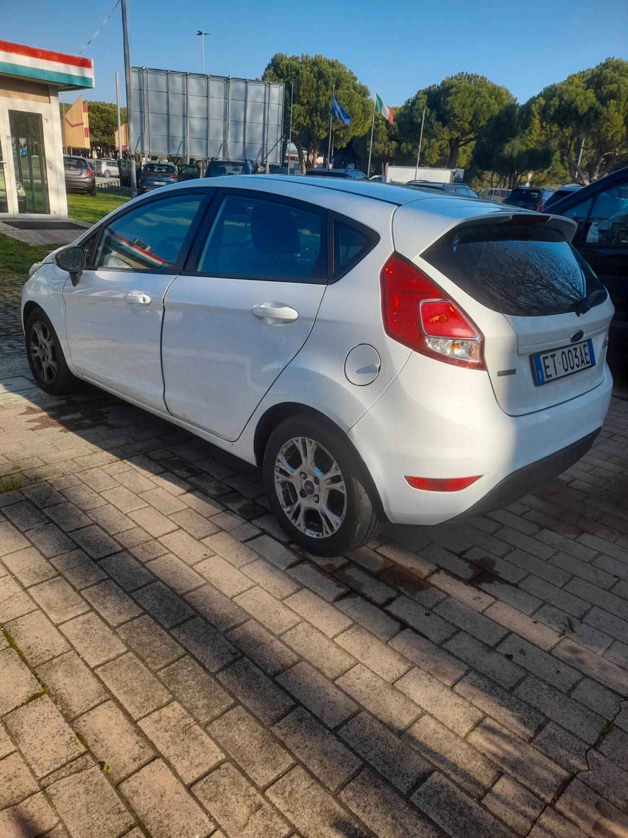 Ford Fiesta 1.5 TDCi 75CV 5 porte