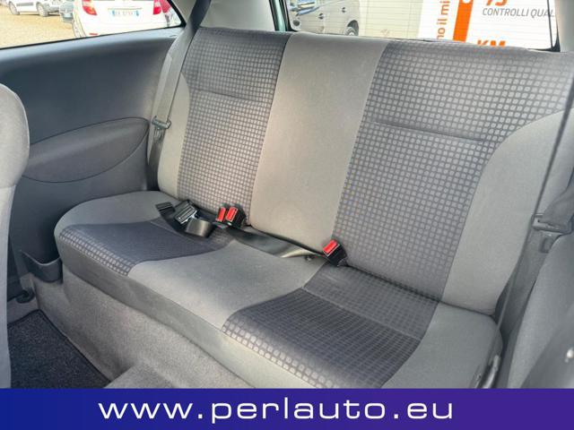 OPEL Corsa 1.2i Cambio Automatico 3 porte
