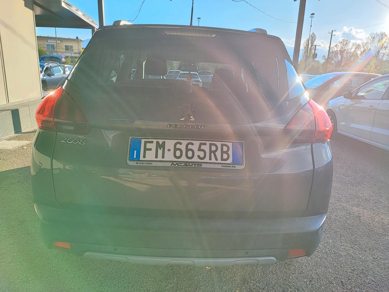 Peugeot 2008 BlueHDi 100 Black Matt