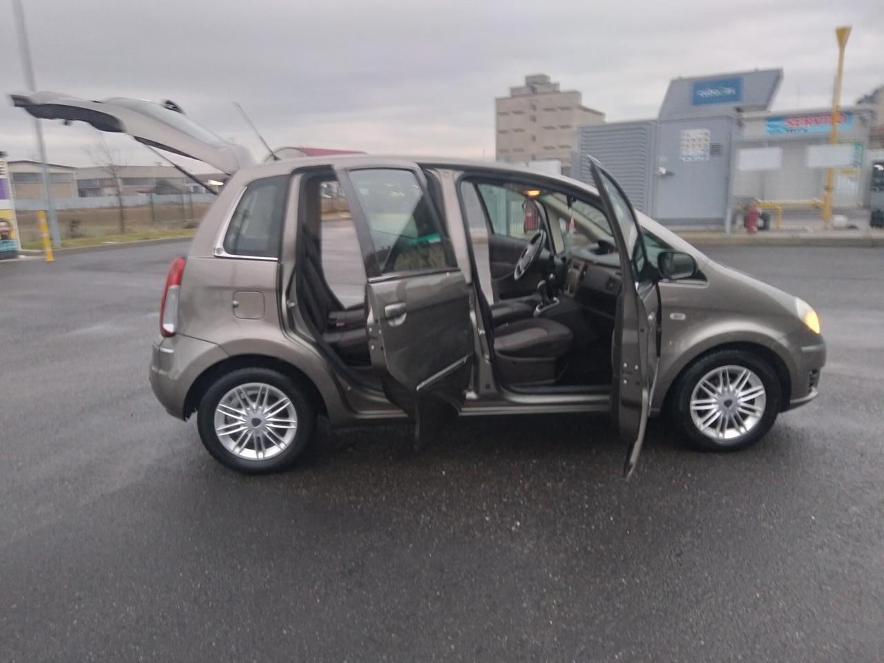 Lancia MUSA 1.4 77cv benzina Oro x neopatentati