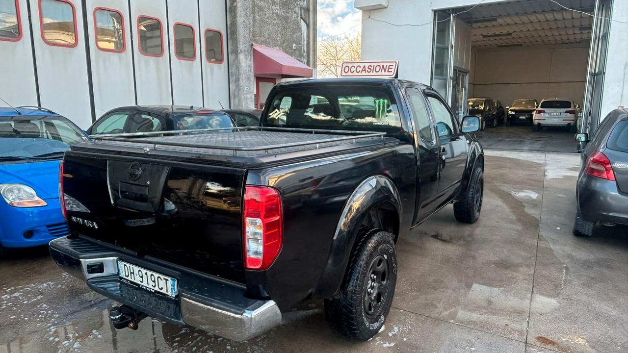 Nissan Navara 2.5 dCi 2 pikap