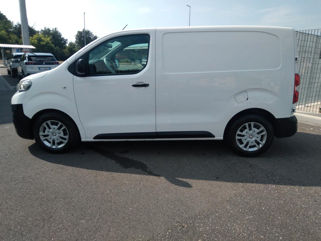 Peugeot Expert BlueHDi 115cv S&S ideale per neopatentati