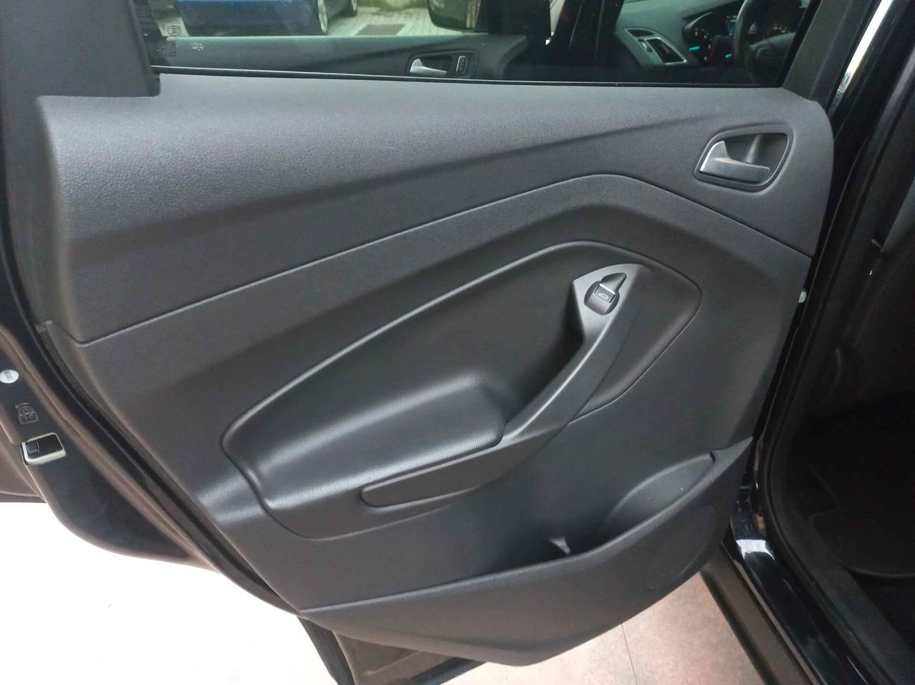 Ford Kuga 2.0 TDCI 150 CV S&S 4WD Titanium Powershift Business