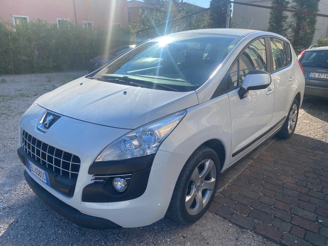 Peugeot 3008 1.6 HDi 112CV Business