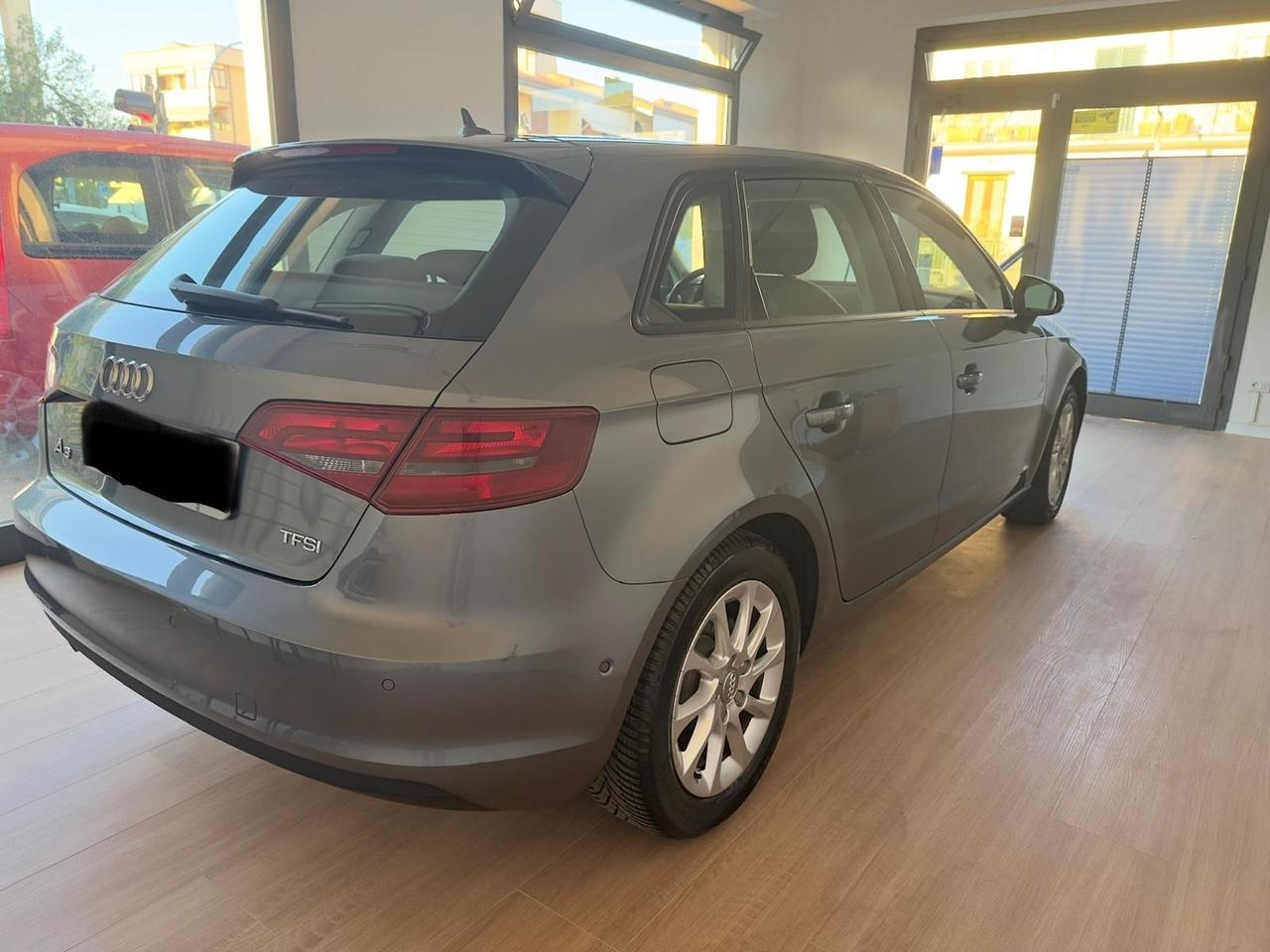 Audi A3 SPB 1.4 TFSI S tronic g-tron Attraction