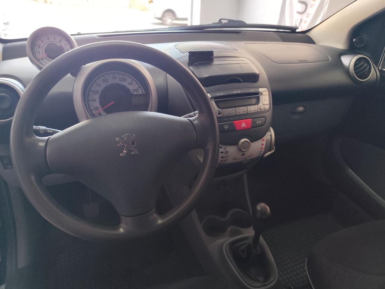 Peugeot 107 1.0 68CV 5p. Sweet Years