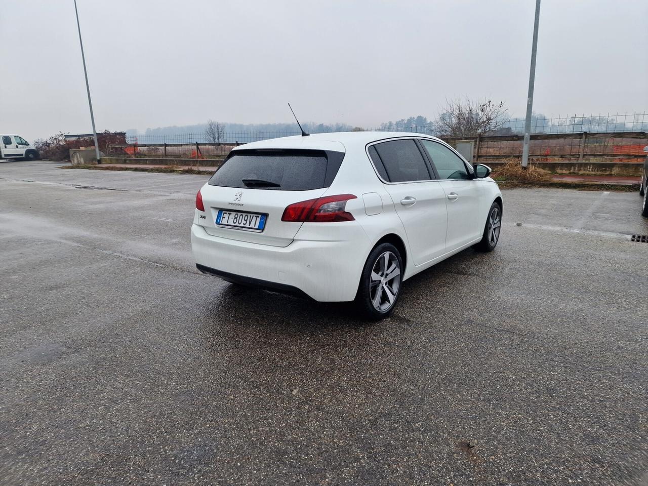 Peugeot 308 PureTech Turbo 130 S&S Allure