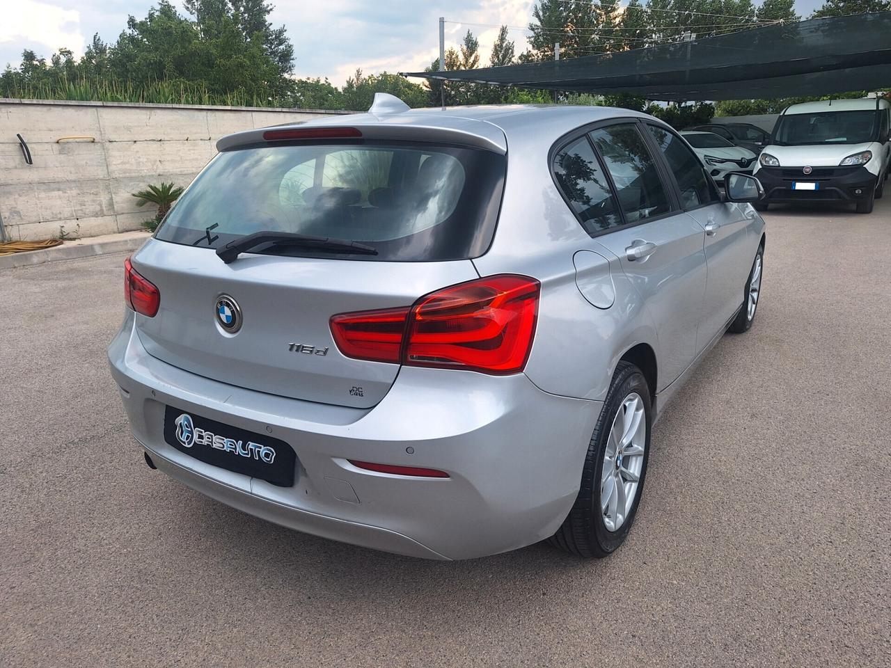 Bmw 116d 115cv Advantage 5p AUTOMAT. NAV - 2015