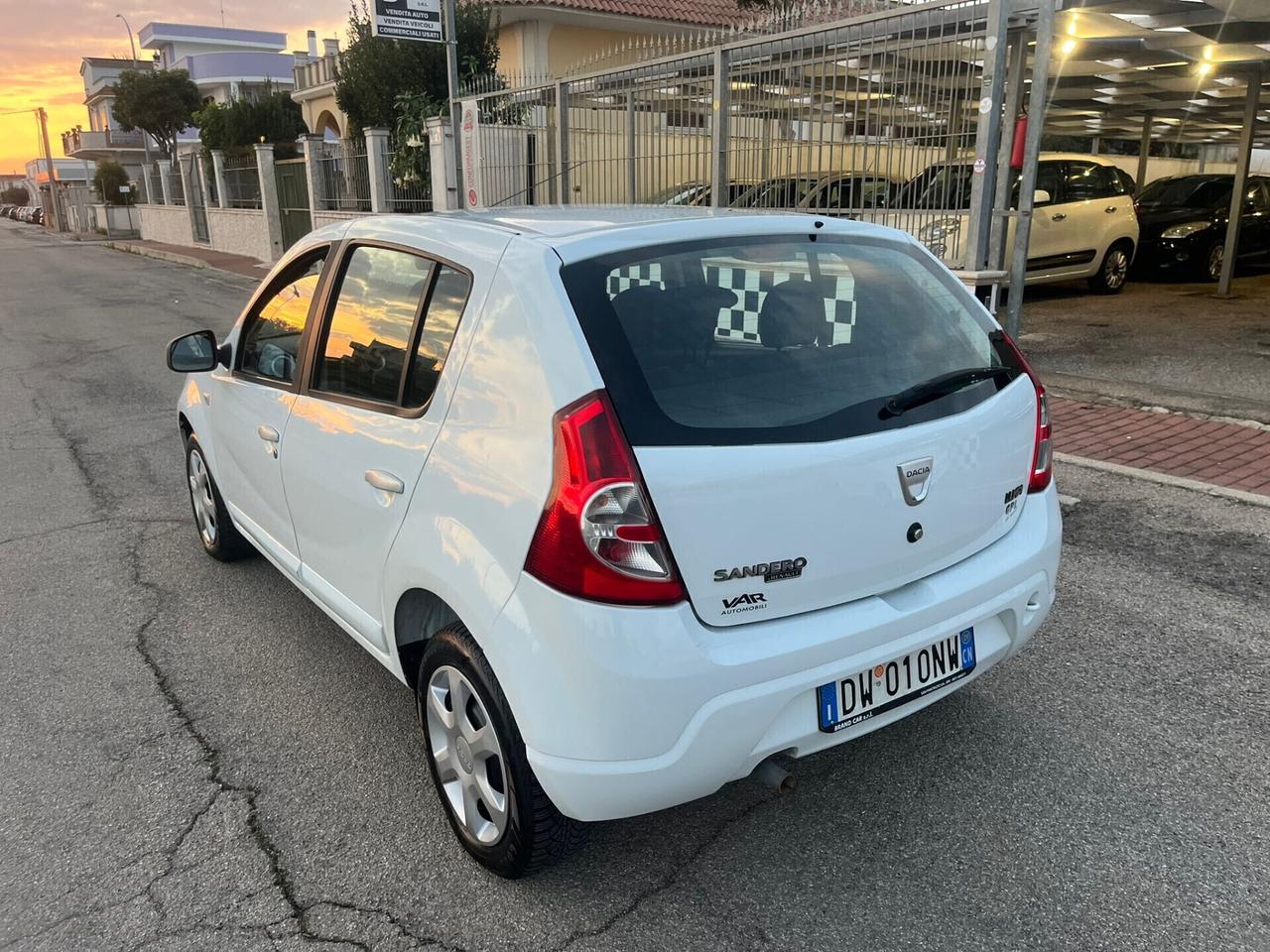 Dacia Sandero 1.4 8V GPL Lauréate Unipro 2009