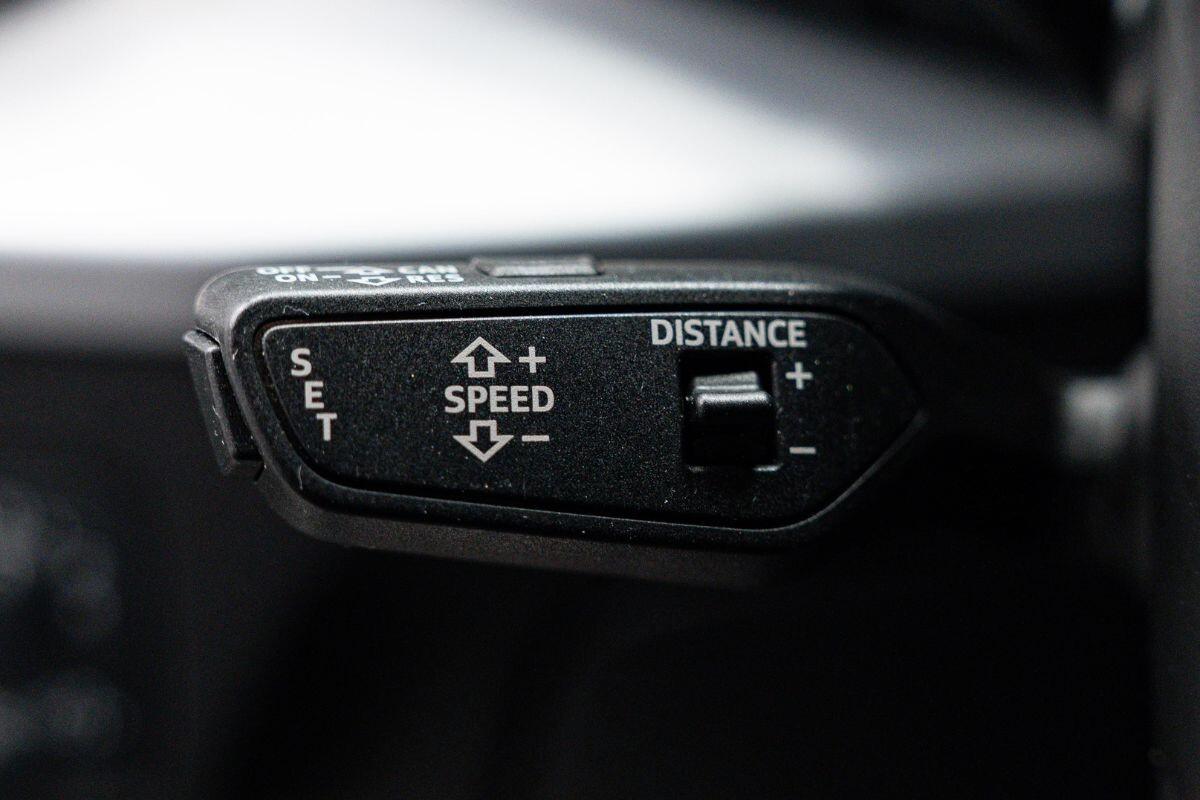 Audi Q2 30 TFSI Business
