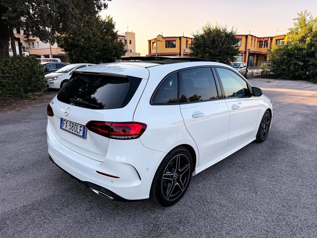 Mercedes-benz B 180 d Automatic Premium
