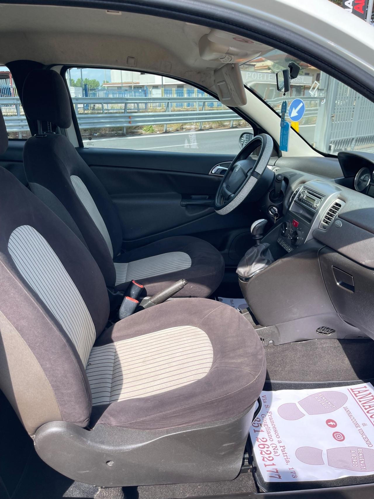 Lancia Ypsilon 1.2 Argento