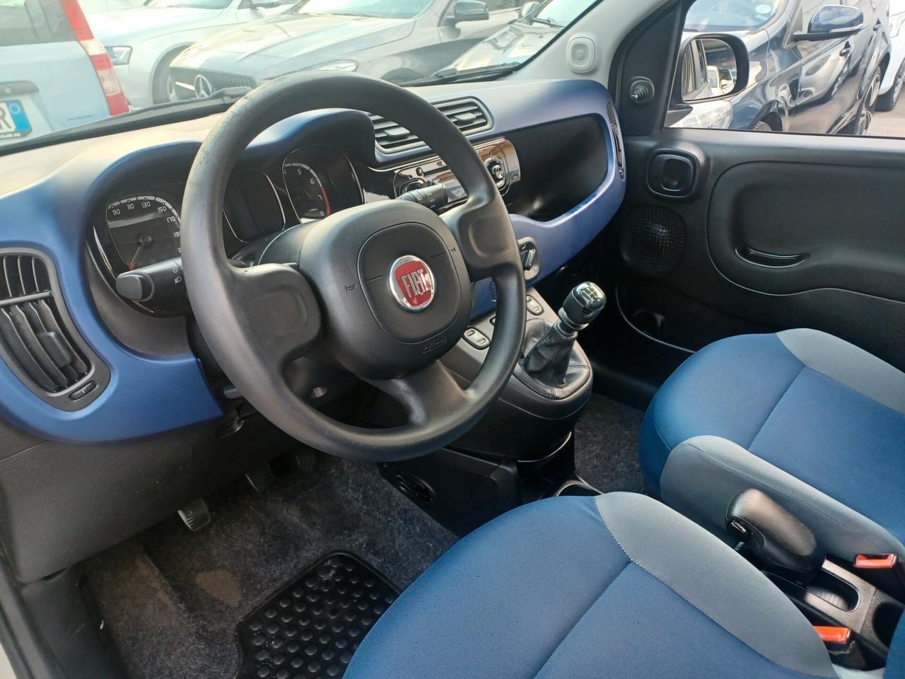 Fiat Panda 1.2 Lounge EURO 6