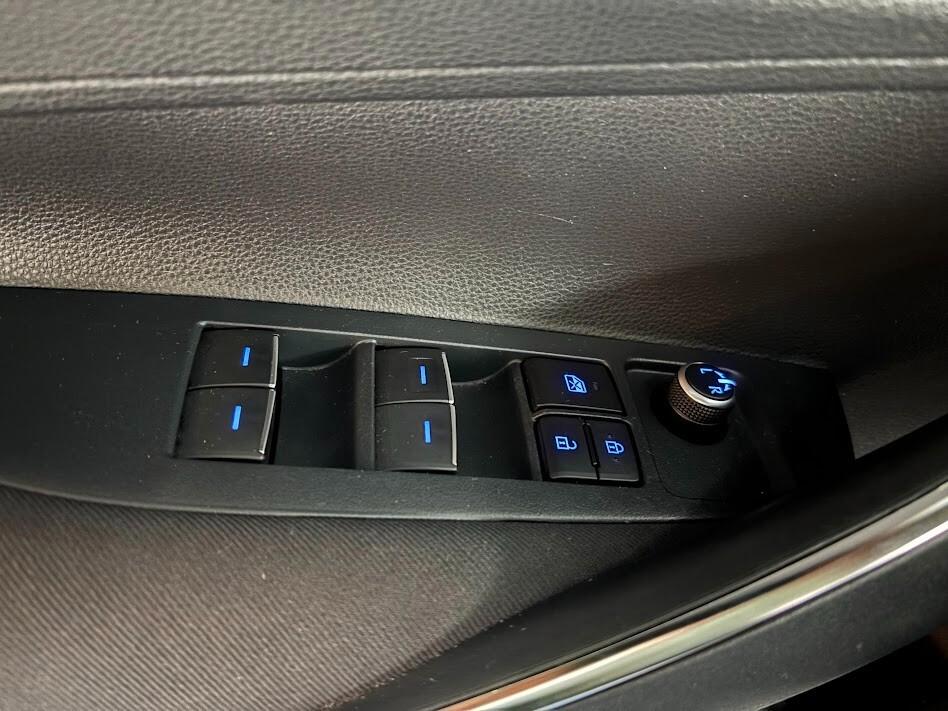 Toyota Corolla 1.8 Hybrid Business NEOPATENTATI