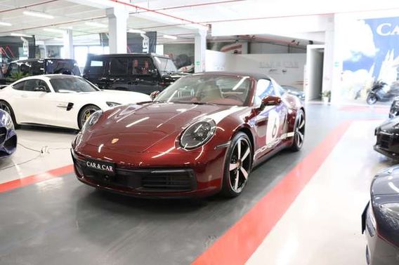 Porsche 911 992 4S Heritage Design Edition