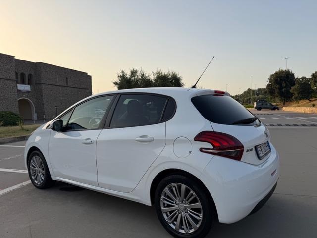 PEUGEOT 208 82CV ALLURE DISTRIBUZIONE APPENA FATTA
