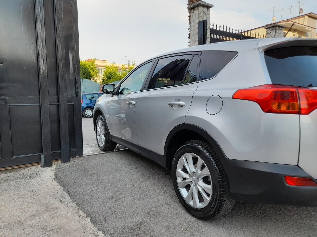 Toyota RAV 4 RAV4 2.2 D-4D 150 CV Lounge