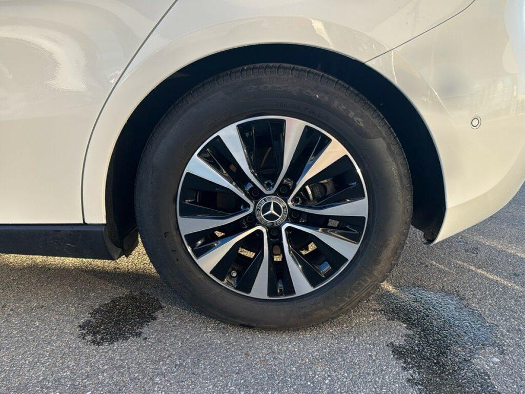 Mercedes Classe A 180 180 D Advanced 8G-DCT