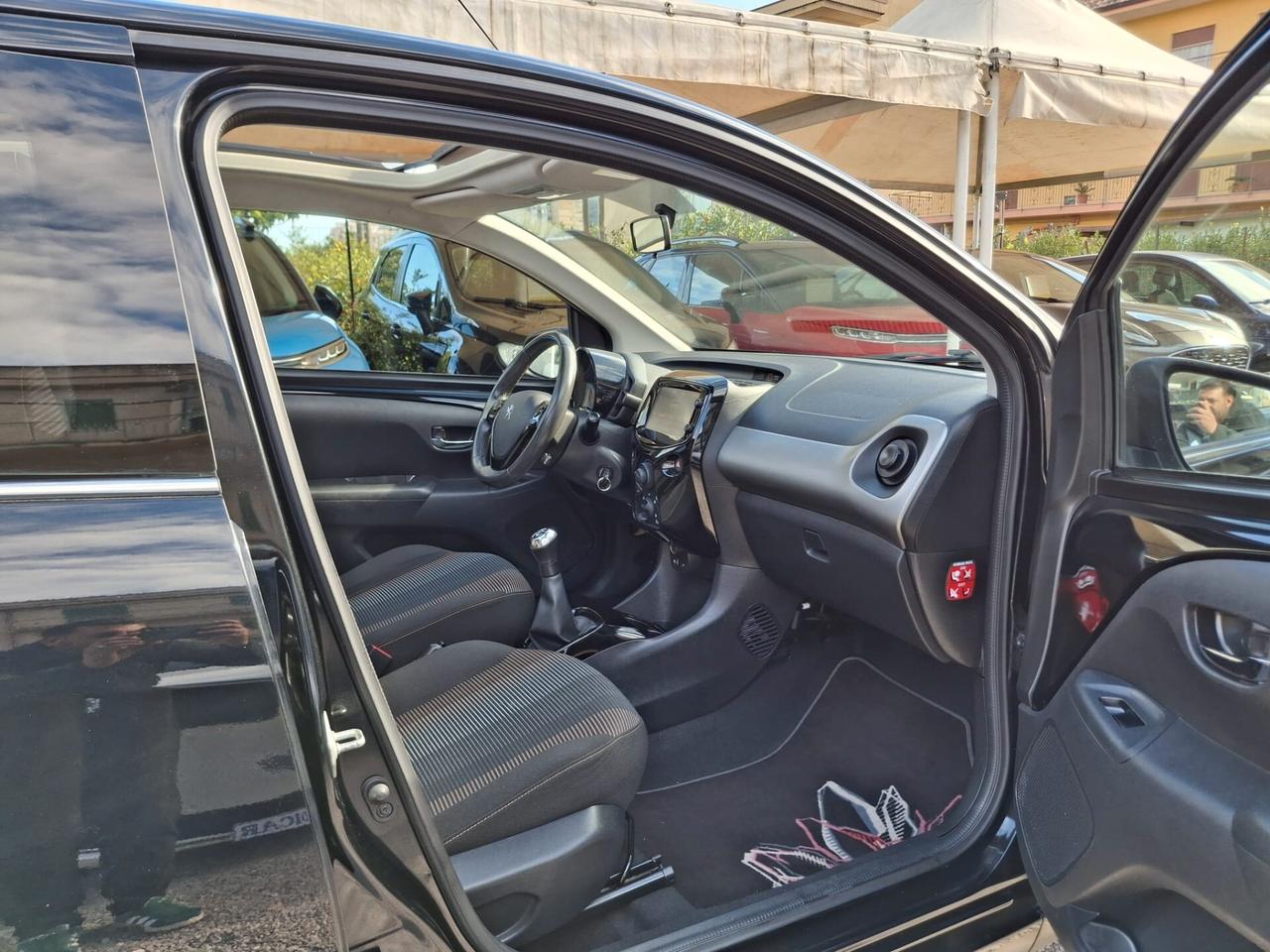 Peugeot 108 VTi 68 5 porte Allure TOP!